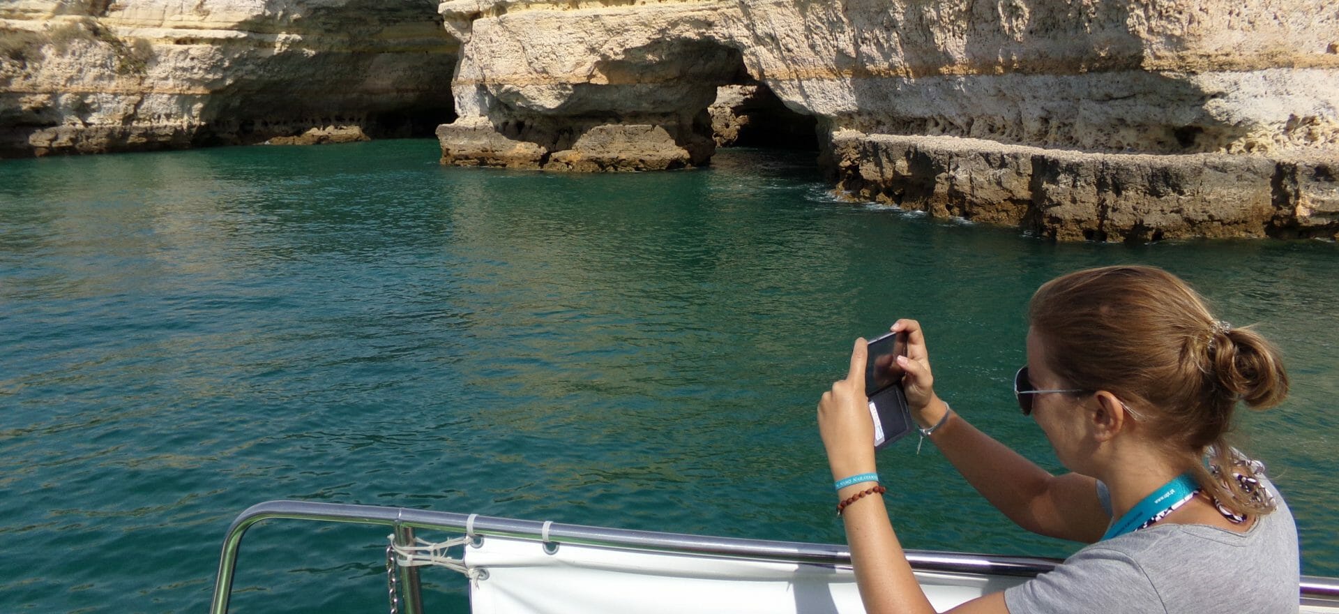 cruises-algarve-sea-caves-1920x880