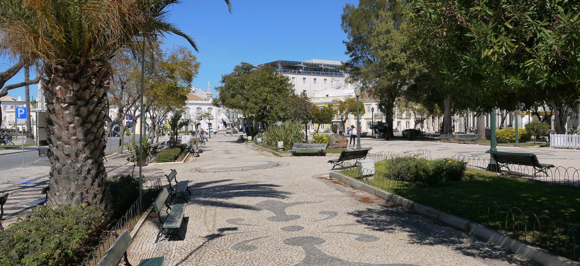 faro-old-town-algarve-1920x880